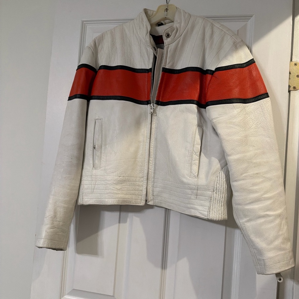 Big Dog Motorcycles Leather Jacket Women’s Cropped Moto Cream Orange BD Patch - Picture 2 of 8